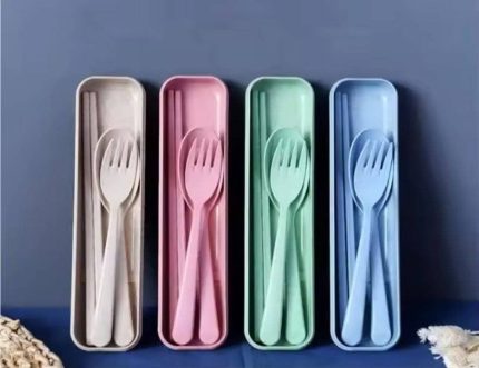 Cutlery set with storage box