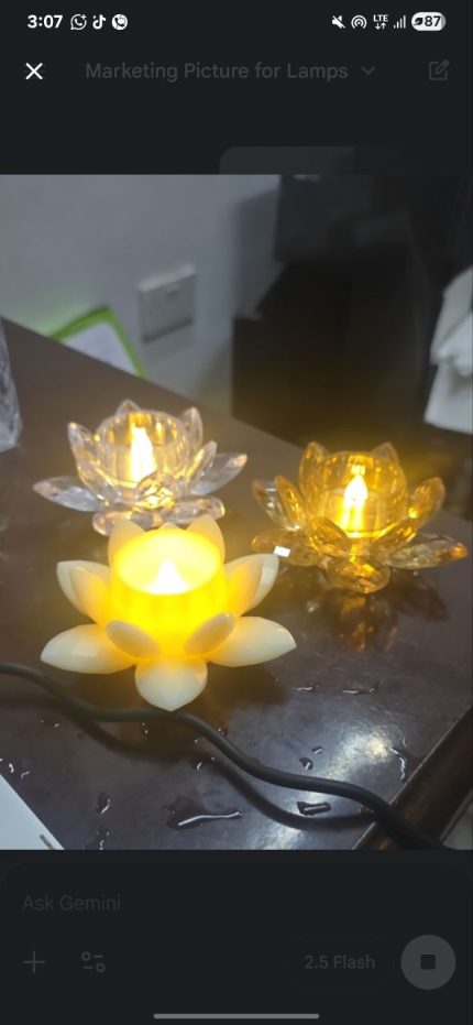 Leaf Crystal Table Lamp