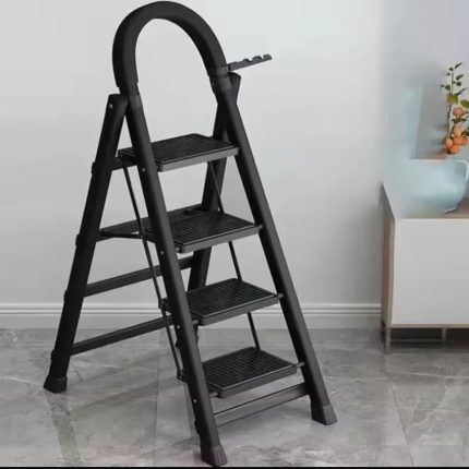 5 Step Foldable Ladder - Black